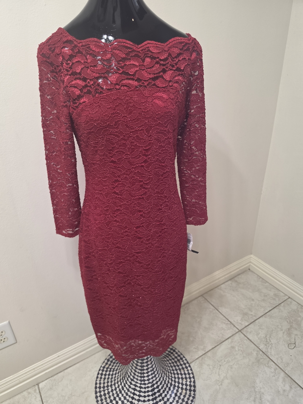 Onyx Nite-Elegant Women's Red Lace Sheath Dress